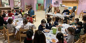 Il pranzo nella scuola dell'infanzia Filo Rosso