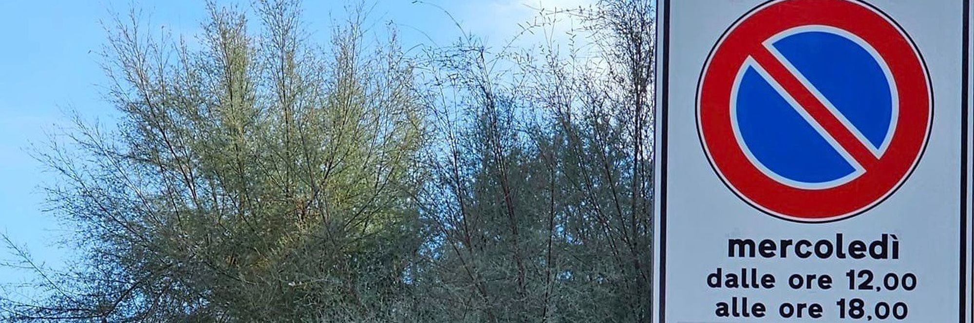 Divieto di sosta con pulizia