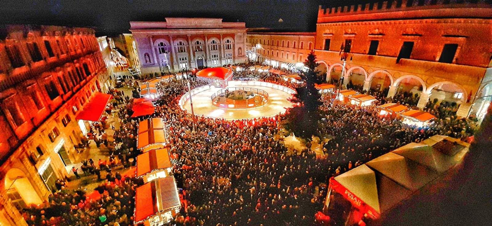 Comune Di Pesaro Natale A Pesaro Annullati Mercatini E Spettacoli