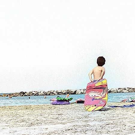 Spiaggia libera. ph. Marco Bracci 