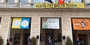 il sindaco Ricci, insieme al vescono Coccia, il consigliere regionale Biancani, il presidente del consiglio comunale Perugini e il vice Andreolli