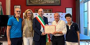 Famgila Sordi con vicesindaco