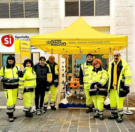 Biancani con gruppo Protezione Civile