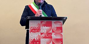 Bancani sul podio Unesco