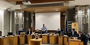 Ricci e altri in Sala del consiglio provinciale