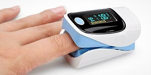 Saturimetro con dito