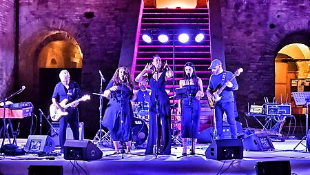 Il Ferragosto è da vivere e ballare: alla Palla arriva l’energia dei Soulfix. Tutti gli appuntamenti del weekend