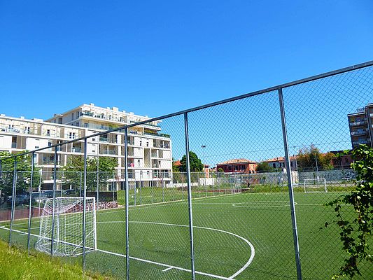 foto campo sportivo Via Luca della Robbia