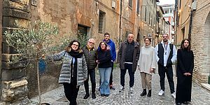 Frenquellucci Belloni e commercianti in via Tebaldi