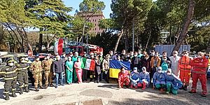 Vigili del fuoco e forze dell'ordine uniti per i medici del san salvatore