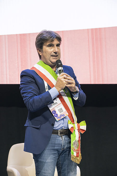 Atti di vandalismo e furto d’auto. Biancani: «Individuati in tempi record, grazie all’azione congiunta della Questura e Polizia Locale, tutti i responsabili» Biancani