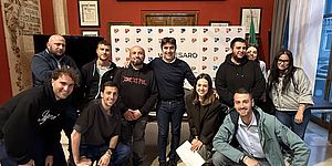 Biancani con organizzatori palio