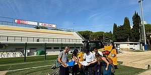 Biancani e tecnici al campo di Vismara