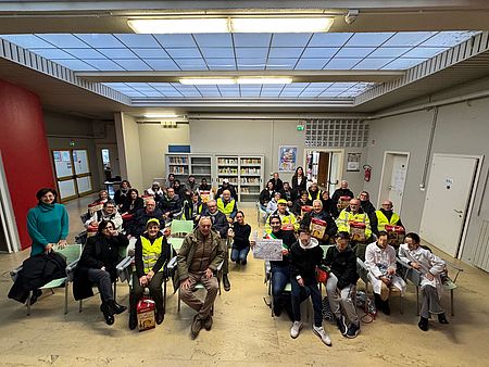 Biancani Belloni Mengucci Della Dora con nonni vigili e ragazzi