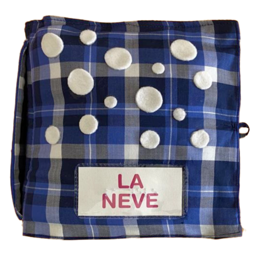 Immagine copertina libro tattile in tessuto "La neve"