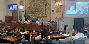 Conti Moretti ed altri in sala consiglio