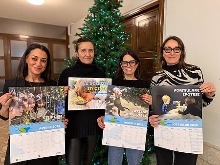 Nella foto, da sinistra: Camilla Murgia, assessora alle Politiche educative del Comune di Pesaro; Cinzia Massalini e Giorgia Percetti,  settore Età evolutiva e giovani della Coop.Soc. Labirinto; Sabina Ercoli, coordinatrice pedagogica dei Servizi Educativi del Comune 