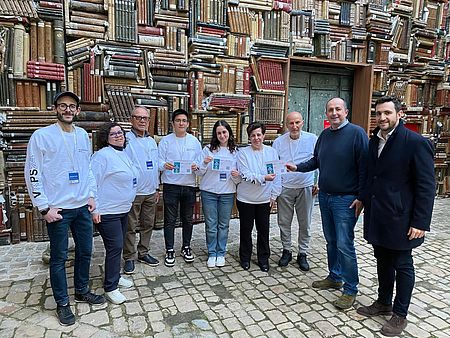 Pesaro 2024 ringrazia e omaggia i suoi 400 VolontarX Pesaro 2024 ringrazia e omaggia i suoi 400 VolontarX