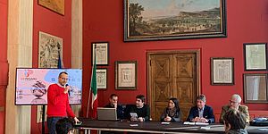 Il Campionato Italiano si svolgerà il 29 marzo 2020, dalle 9 a Baia Flaminia. Il percorso si snoderà tra la pista ciclabile che costeggia il lungomare e il San Bartolo