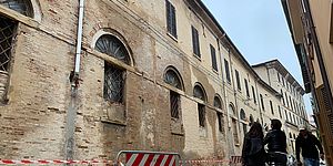 Biancani davanti al San Benedetto