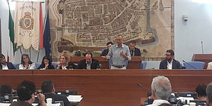 «Panoramica chiusa al traffico ogni domenica mattina», consiglio comunale d’accordo con Ricci  