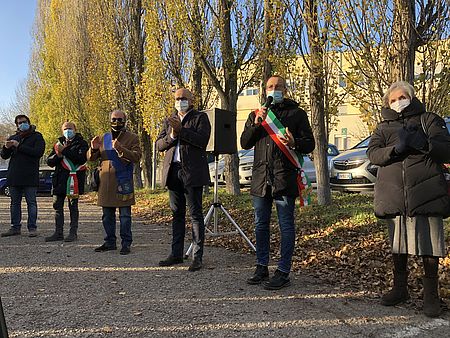 Il presidio di oggi davanti all'ospedale di Muraglia, a Pesaro
