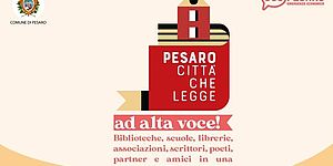 immagine di un uomo sopra i libri