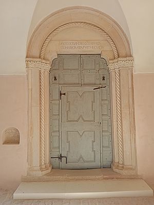 Portale Cenobio di San Bartolo ph. Roberta Martufi
