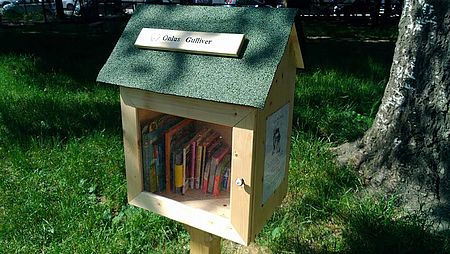 LITTLE FREE LIBRARY