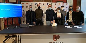 Vmini con organizzatori dell'evento