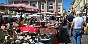 bancarelle antiquariato