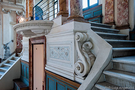 Sinagoga di Pesaro scalinata