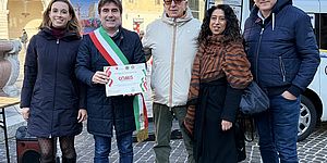 Biancani Belloni Pandolfi e rappresentanti associazione