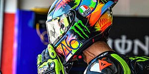 Valentino Rossi con il casco