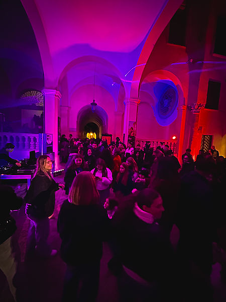 Ancora un ricco weekend di eventi a Pesaro: dai dj set ai Musei al NoGlu Fest, dai match di kickboxing all’Auditorium agli appuntamenti per i più piccoli con il Festivalino dell’Ambiente, fino al tradizionale mercatino dell’antiquariato in piazza DJ