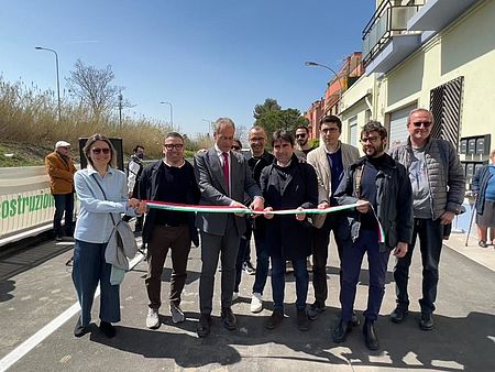 Baiocchi Aguzzi Biancani Ricci Bellucci Pozzi con il nasto tricolore