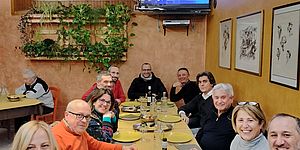 tavolata del 1 quartiere con Ricci e Frenquellucci