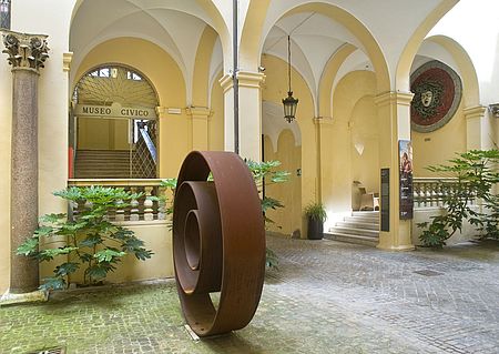 La Medusa nella corte dei Musei Civici di Palazzo Mosca ph. Giampaoli