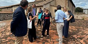 Biancani e Prefetto in visita a Rocca Costanza