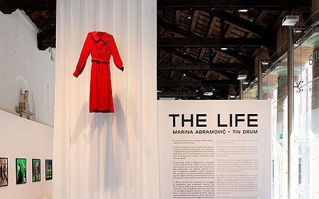 Vestito rosso Abramovic