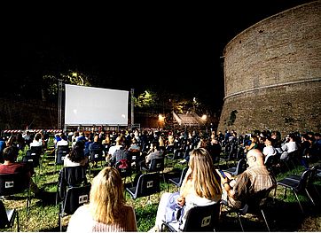 Cinema a Rocca Costanza
