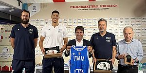 Biancani con giocatori serbi