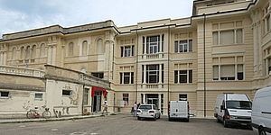 Scuola Santa Marta parcheggio