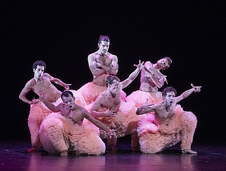TUTU_scena