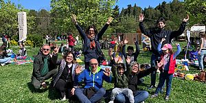 Frenquellucci Belloni Murgia e altri sul prato