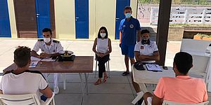 L'assessore Della Dora insieme agli esaminatori