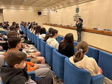 Premiati i vincitori di "Campioni di lettura" e "Chi legge, gioca"; Murgia e Vimini: «Una sfida all’ultima pagina che continua a coinvolgere ragazze e ragazzi e li aiuta a crescere insieme» Ragazzi con Murgia