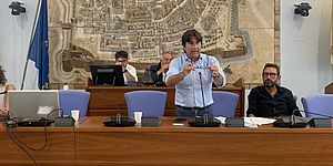 Biancani durante la seduta del Consiglio comunale