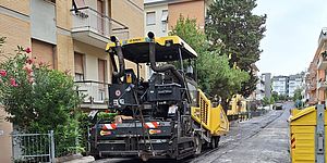 Macchina asfaltatrice