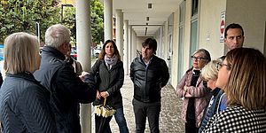 Biancani Mengucci con abitanti via Della Robbia